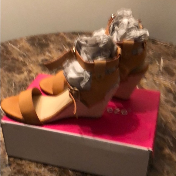 Shoes - Picture 3 of 5